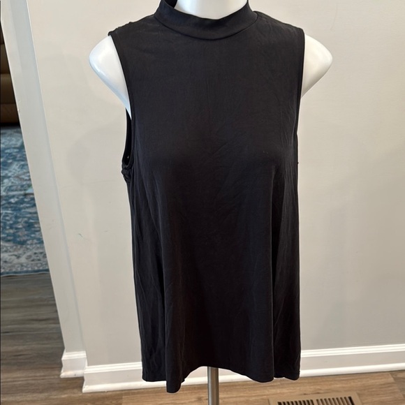 RO&DE Medium Sleeveless Black Top - Picture 1 of 7